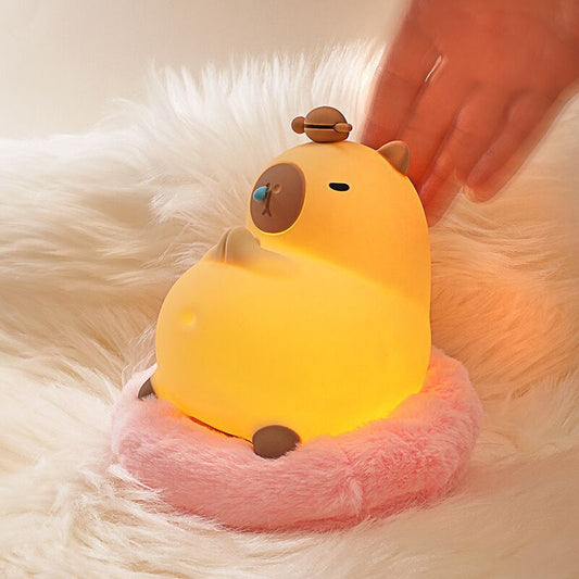Liegendes Capybara als Lampe aus Silikone - LED Nachtlicht